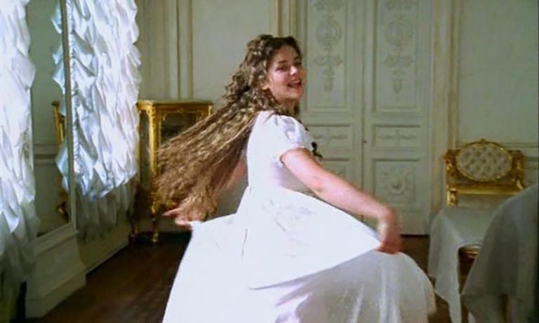 На фото: Марина Александрова в роли Лизы Фандориной в фильме «Азазель» (2002)