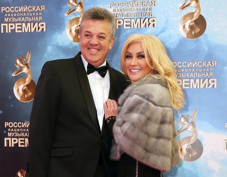 На фото: певица Таисия Повалий и ее супруг, продюсер Игорь Лихута на церемонии вручения Первой российской национальной музыкальной премии в Государственном Кремлевском дворце, 2016