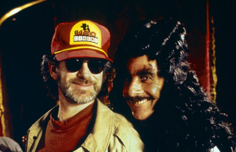 На фото: СтивенН Спилберг с Дастином Хоффманом на съемках фильма "Крюк" (1991)