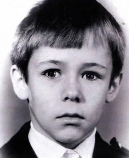 На фото: Алексей Панин в детстве
