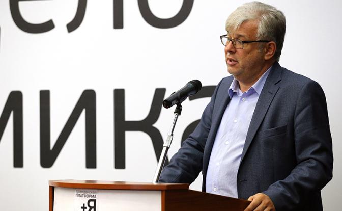 На фото: политолог, публицист, телеведущий Дмитрий Куликов