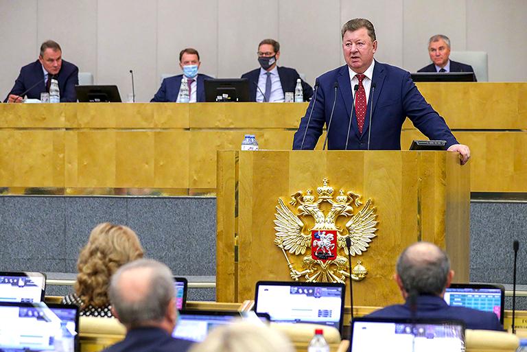 На фото: заместитель председателя ЦК КПРФ, председатель комитета Государственной Думы РФ по аграрным вопросам Владимир Кашин (во время выступления) на пленарном заседании Государственной думы РФ, 2020 год.