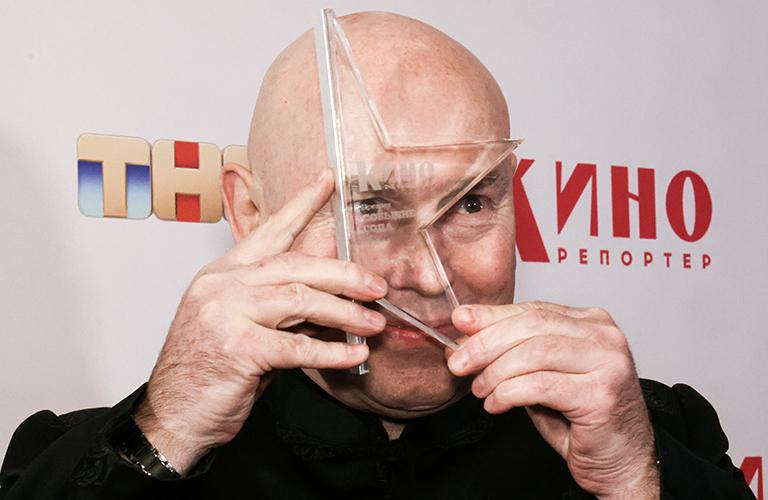 На фото: Виктор Сухоруков во время церемонии награждения лауреатов юбилейной 10-й премии "Событие года" журнала "Кинорепортер" за достижения в области кино и телевидения