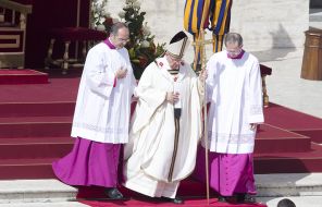 На фото: церемония интронизации Папы Римского Франциска, 2013
