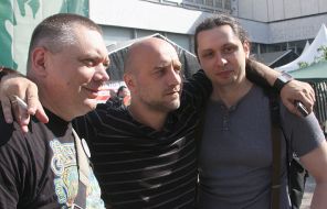 На фото: писатели Герман Садулаев, Захар Прилепин и Михаил Елизаров (слева направо) на открытии IV Международного книжного фестиваля в ЦДХ, 2009