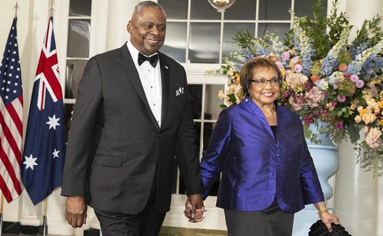 Ллойд Остин и его жена Шарлин Остин