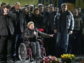 2014 г. Экс-премьер Украины Юлия Тимошенко, освобожденная решением Верховной Рады Украины, во время выступления на площади Независимости
