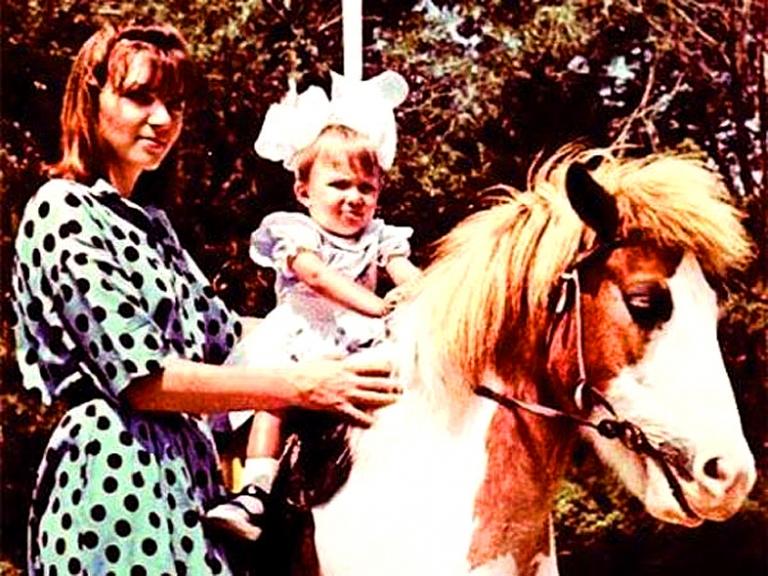 Юлия Самойлова с мамой