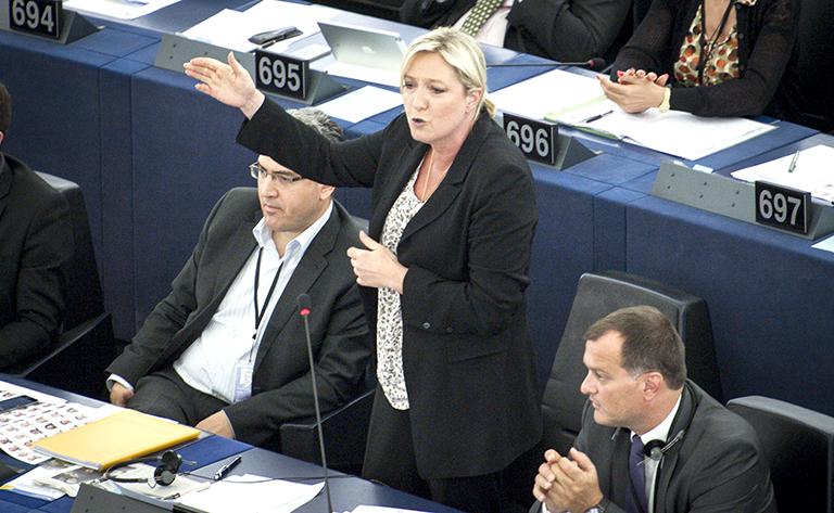 2014 год. Марин Ле Пен на пленарной сессии Европарламента в Страсбурге