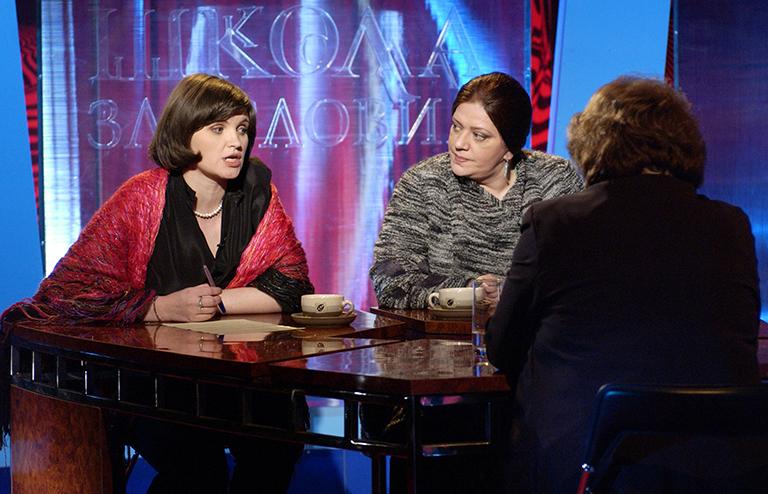 На фото: ведущие Дуня Смирнова, Татьяна Толстая и гость программы "Школа злословия" на канале"Культура"