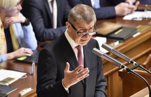 На фото: голосование по вотуму доверия правительству в парламенте Чехии