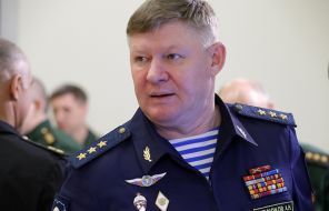 На фото: командующий Воздушно-десантными войсками (ВДВ) России Андрей Сердюков , 2017