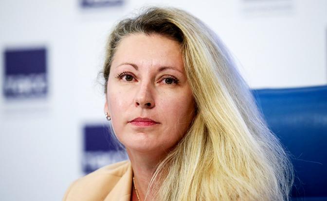 На фото: заместитель председателя комитета Госдумы по защите семьи, вопросам отцовства, материнства и детства Мария Дробот