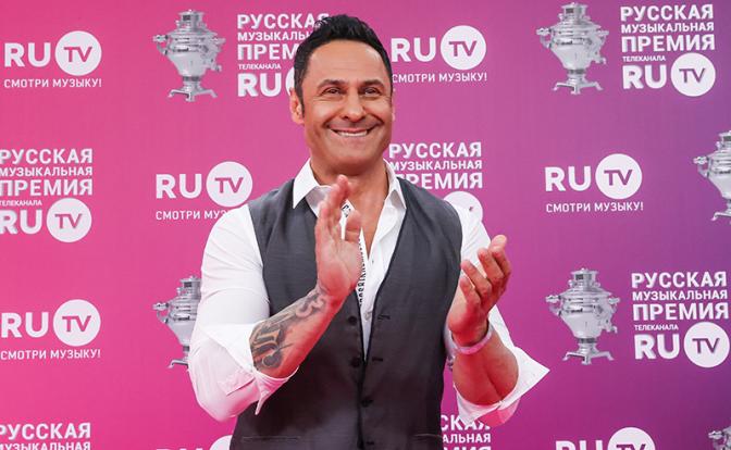 На фото: певец Стас Костюшкин