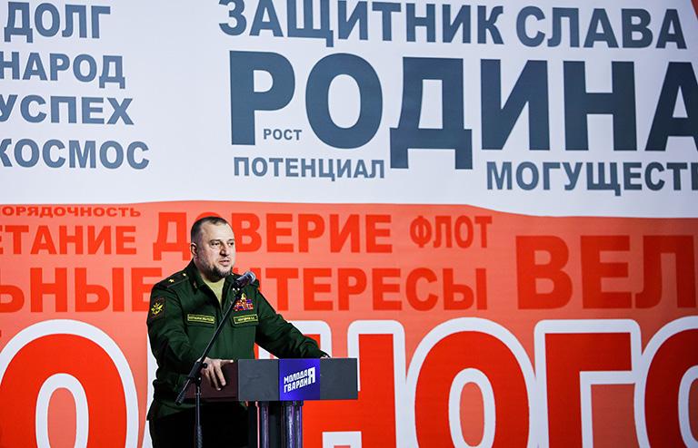На фото: помощник главы Чеченской Республики, командир спецподразделения "Ахмат" Апты Алаудинов во время XI съезда на территории спорткомплекса ЦСКА, 2024