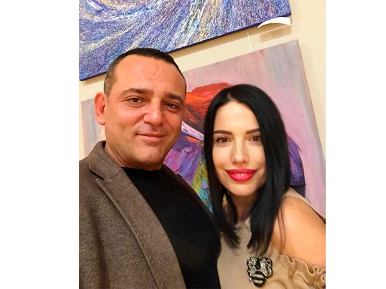 На фото: Максим Бужанский с женой Викторией.