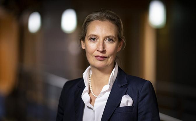 На фото: Алиса Вайдель.