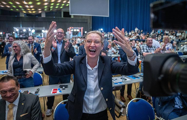 На фото: Алиса Вайдель, член Бундестага от АДГ