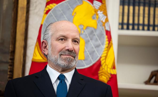 На фото: Говард Латник.