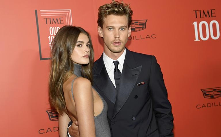 На фото: модель Кайя Гербер и актер Остин Батлер, 2023