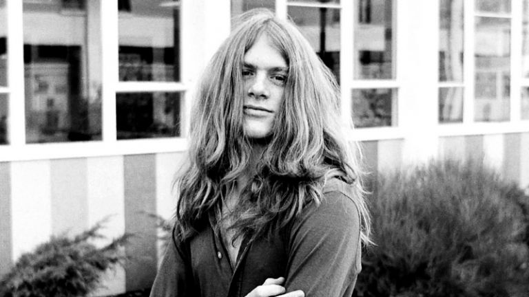 На фото: Брайан Адамс в молодости.