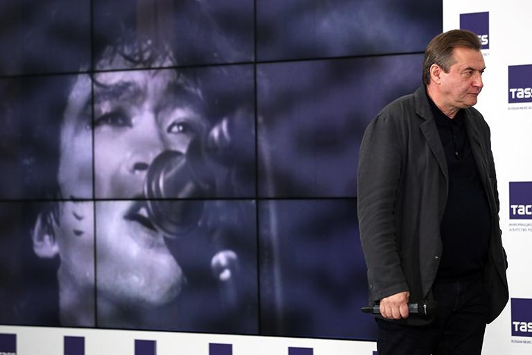 На фото: режиссер, художественный руководитель киностудии "Рок" Алексей Учитель во время презентации проектов, претендующих на получение господдержки, 2017 год