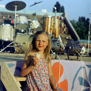 На фото: Кристина во время концерта Аллы Пугачевой в Ставрополе, 1979 год