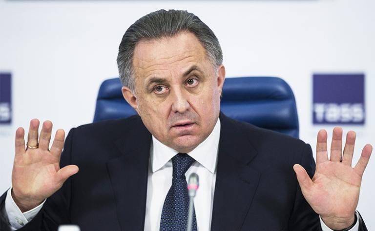 На фото: Виталий Мутко на пресс-конференции по ситуации с допингом в России