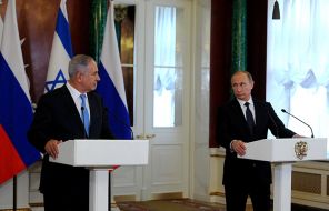 На фото: президент России Владимир Путин и премьер-министр Израиля Биньямин Нетаньяху во время совместной пресс-конференции в Кремле 7 июня 2016 г