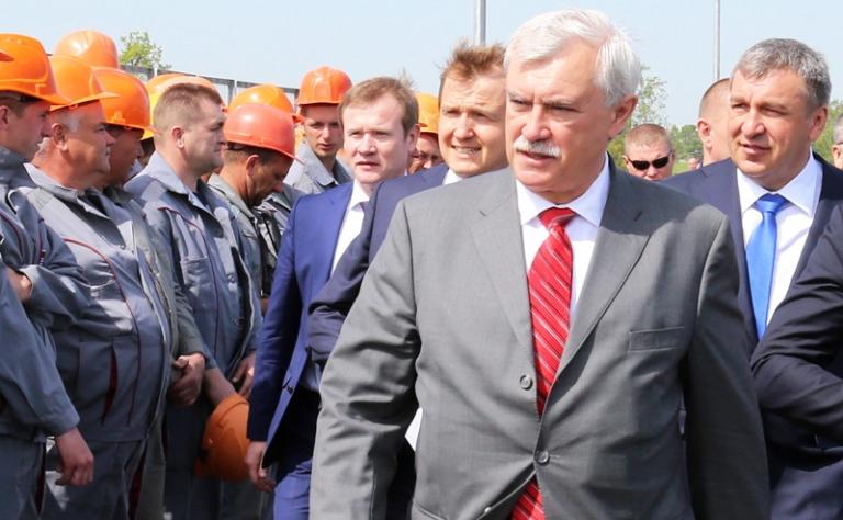 На фото: губернатор Санкт-Петербурга Георгий Полтавченко (на первом плане)